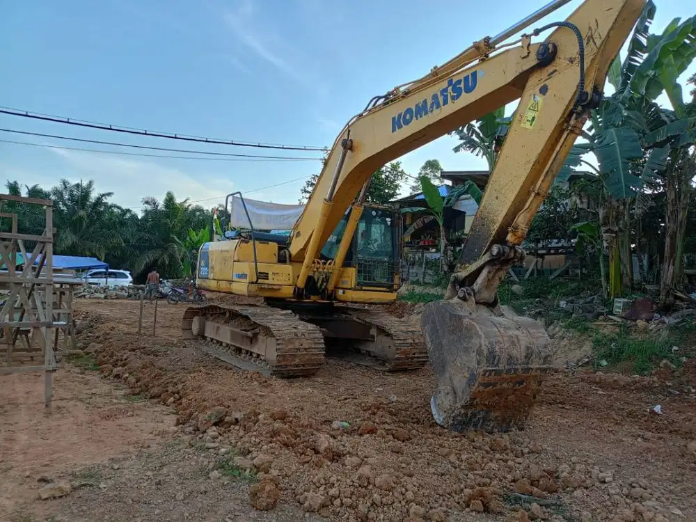 Jual Cepat Komatsu PC 200 Tahun 2014