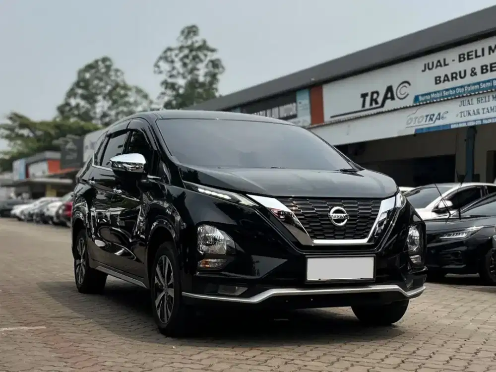 NISSAN LIVINA VL 1.5 AT HITAM 2022