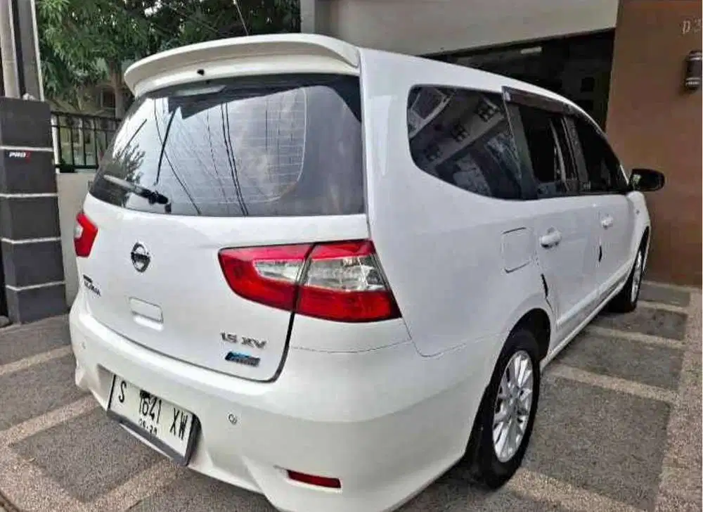 Nissan Livina 2015 Bensin