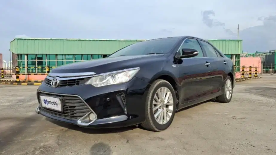 Toyota Camry 2.5 V Bensin-AT 2016