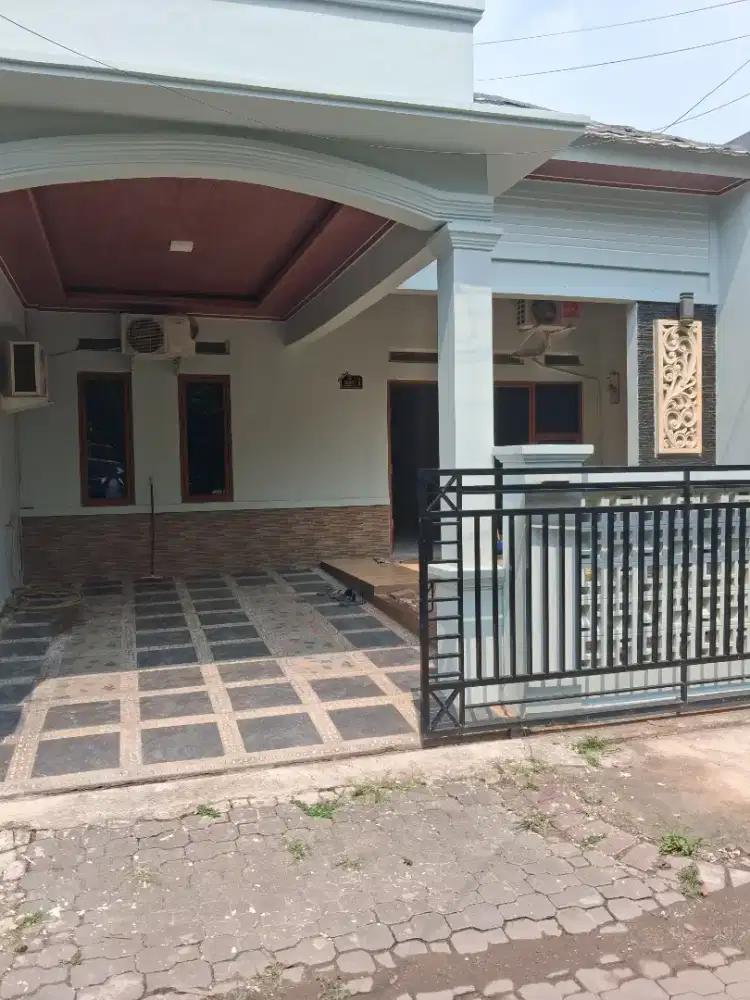 Disewakan rumah di PCI blok B25 no 2
