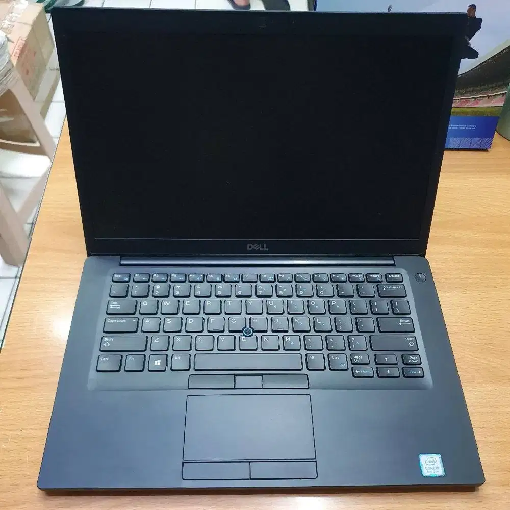DELL 7490 core i5 gen 8 layar 14in RAM 8GB *MR