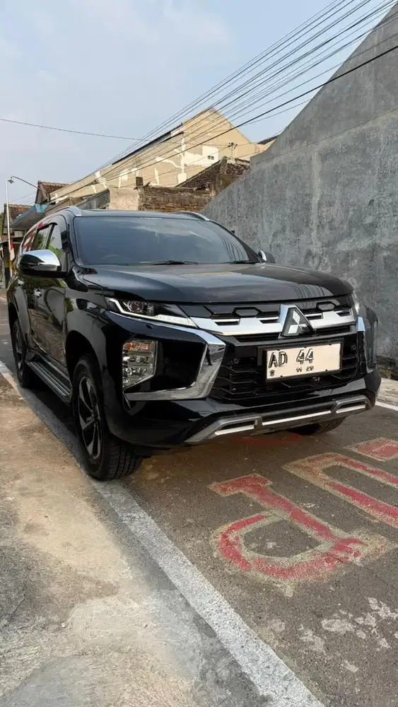 Pajero Sport Dakar 4x2 A/T 2025 NIK 2024