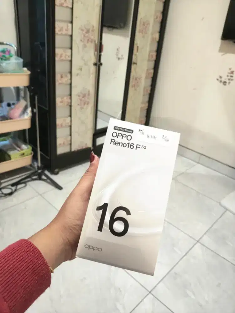 jual hp Oppo reno16f 14+8/128GB