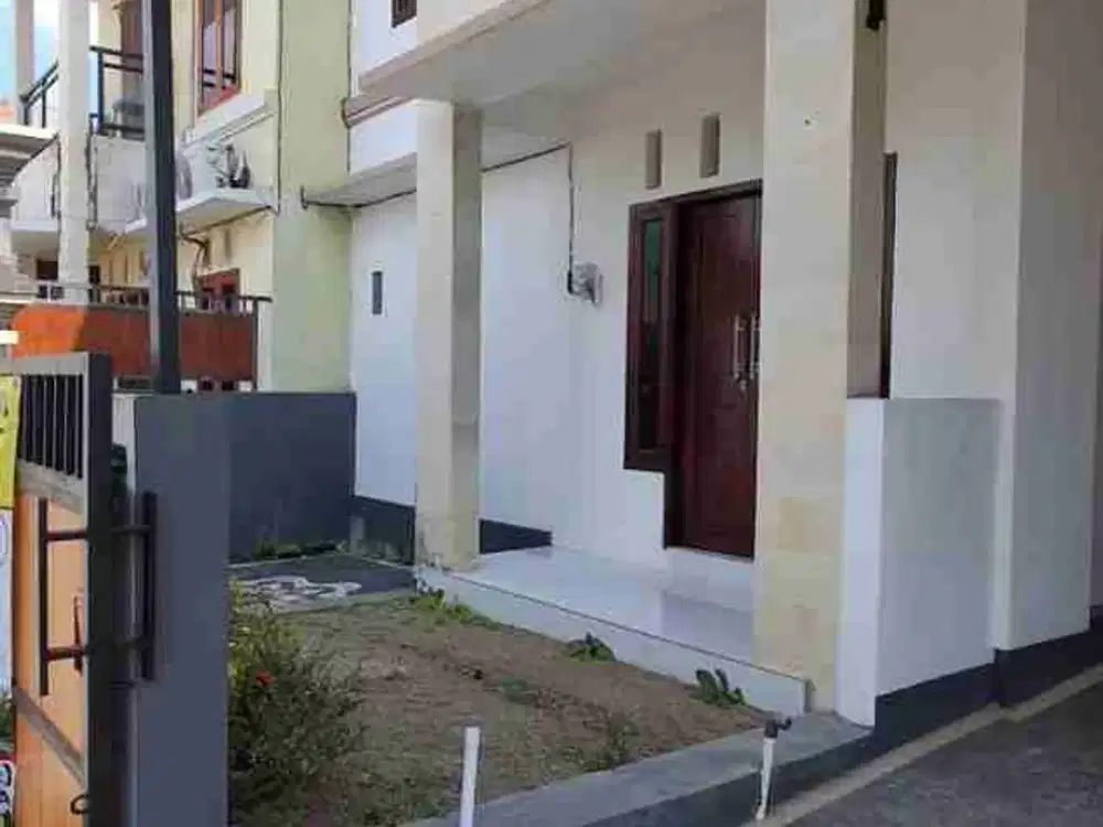 Jual Rumah Baru 2lt Jl Kebo Iwa Utara area Hunian Strategis di Denpasar Barat
