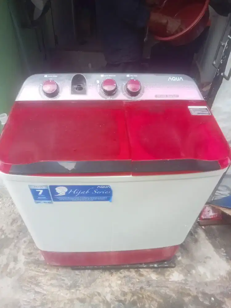 Mesin cuci 2 tabung merk AQUA 8kg normal siap pakai nego tipis