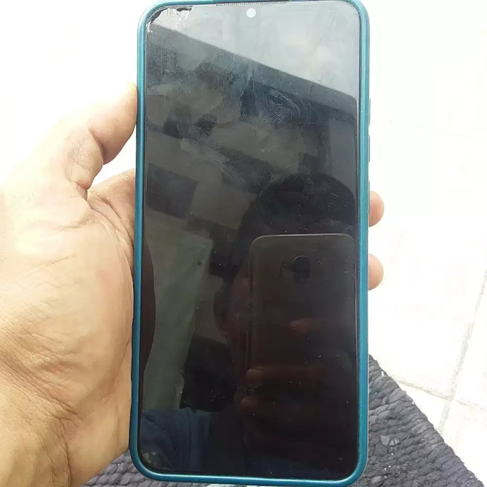 vivo s1 pro ram 8/128 minus
