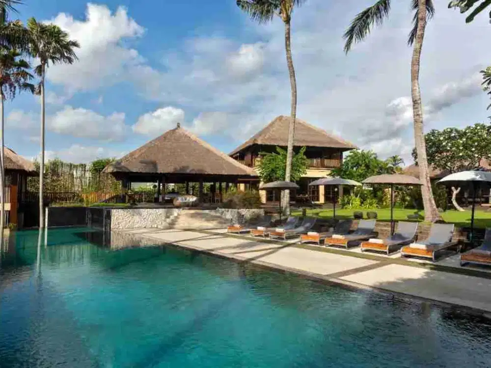 For Sale Luxury Beachfront Pererenan Villa