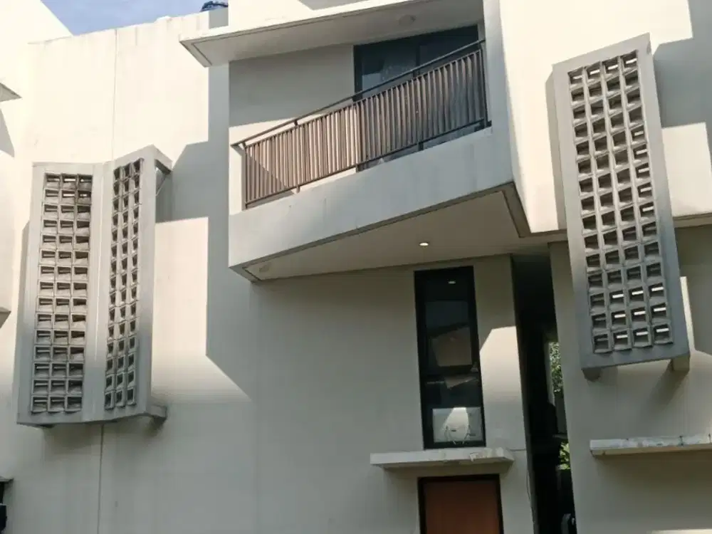 Dijual Rumah Vtown House Ciputat Bintaro, 2 Lantai, LT 60 M², LB 72 M², 2 KT, 2 KM, Rp 1,7 M Nego