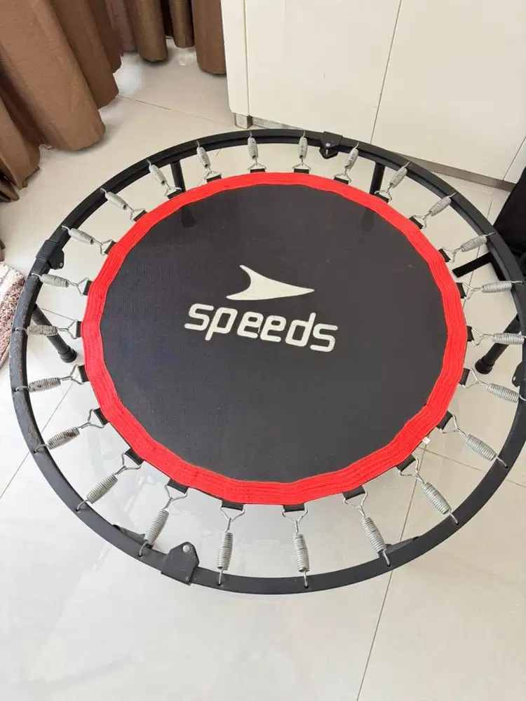 Trampolin bekas