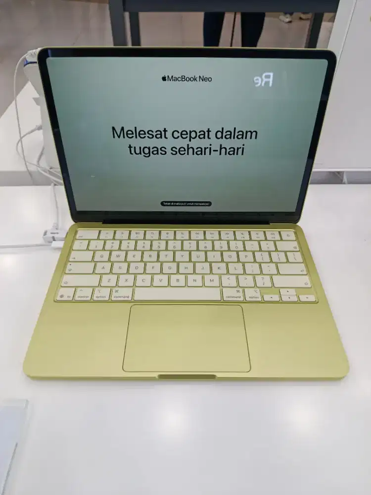 MacBook Neo 256 (Promo cicilan bunga 0%)