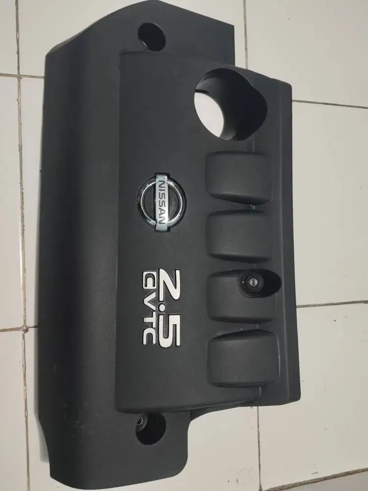Tutup/ cover mesin xtrail t30