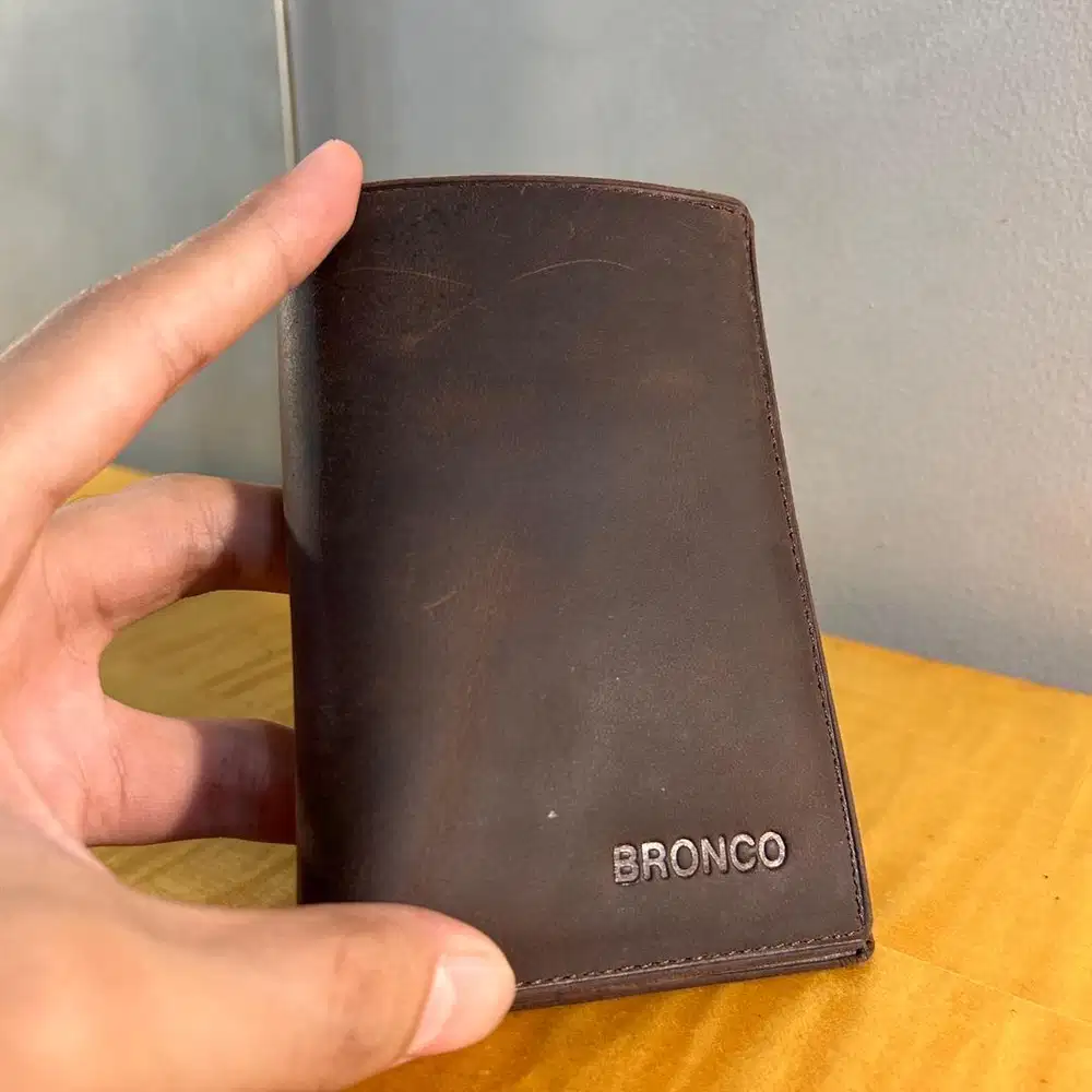Dompet Pria Kulit Asli [ Bronco ]