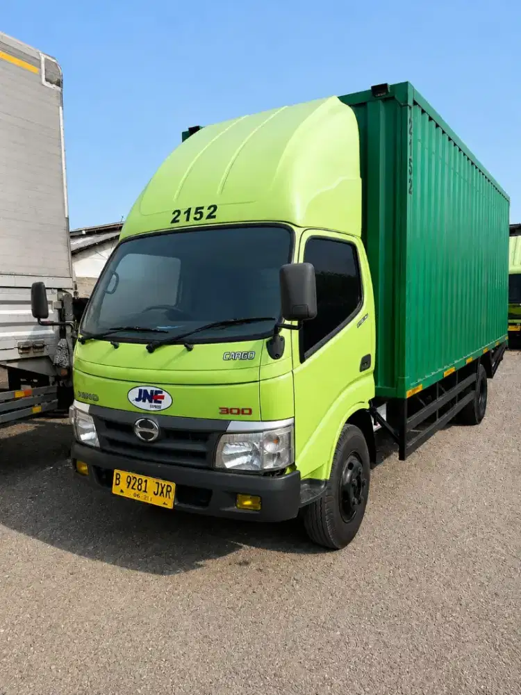 Box Hino Dutro 136 HDL