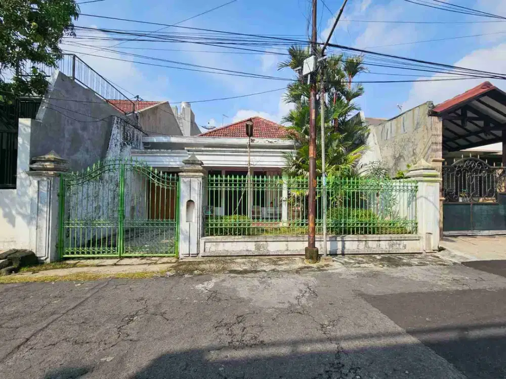 dijual rumah hitung tanah jl lebak arum surabaya