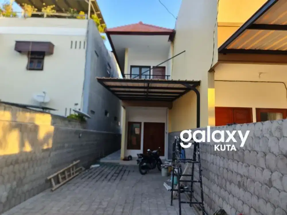 DISEWAKAN RUMAH 2 LANTAI DI CIUNG WANARA RENON DENPASAR