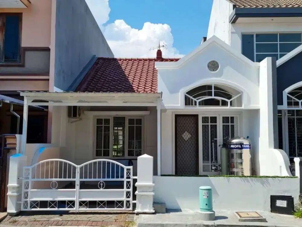 Rumah Pakuwon City  Strategis Siap Huni