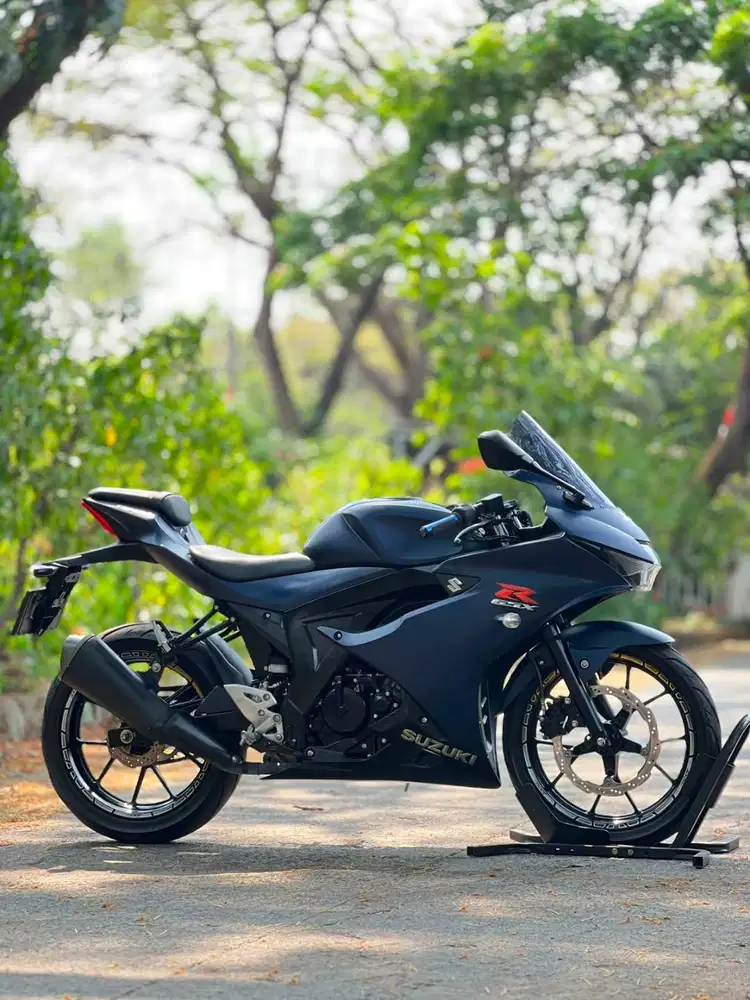SUZUKI GSX 150R 2019 BIRU KM 12K PAJAK PANJANG TANPA PR