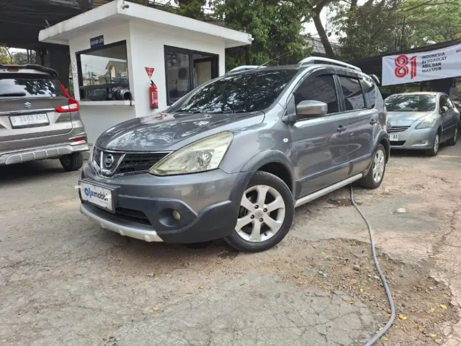 DP MURAH Nissan Livina 1.5 X-Gear Bensin-AT 2014 Abu CACMD