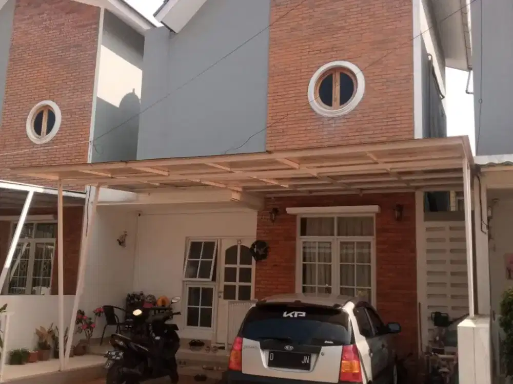Jual Cepat!! Rumah Scandinavian Terawat di Cisaranten Arcamanik