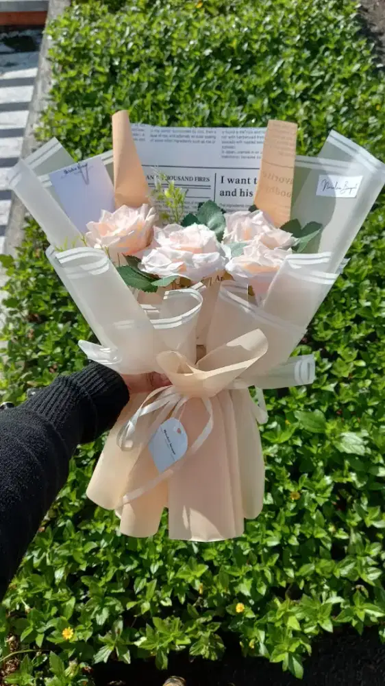 Buket bunga artificial