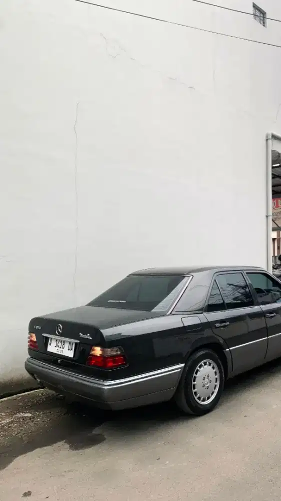 Mercedes Benz W124 E320 Mercy Boxer Facelift