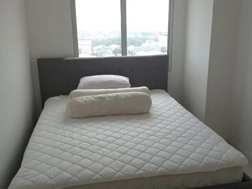 Disewakan pertahun 2 bedroom furnished apartemen green lake sunter jakarta utara