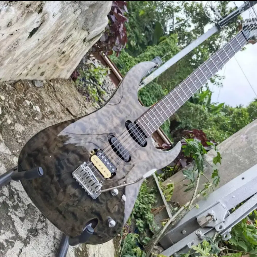 Gitar listrik Cort aero 11 original