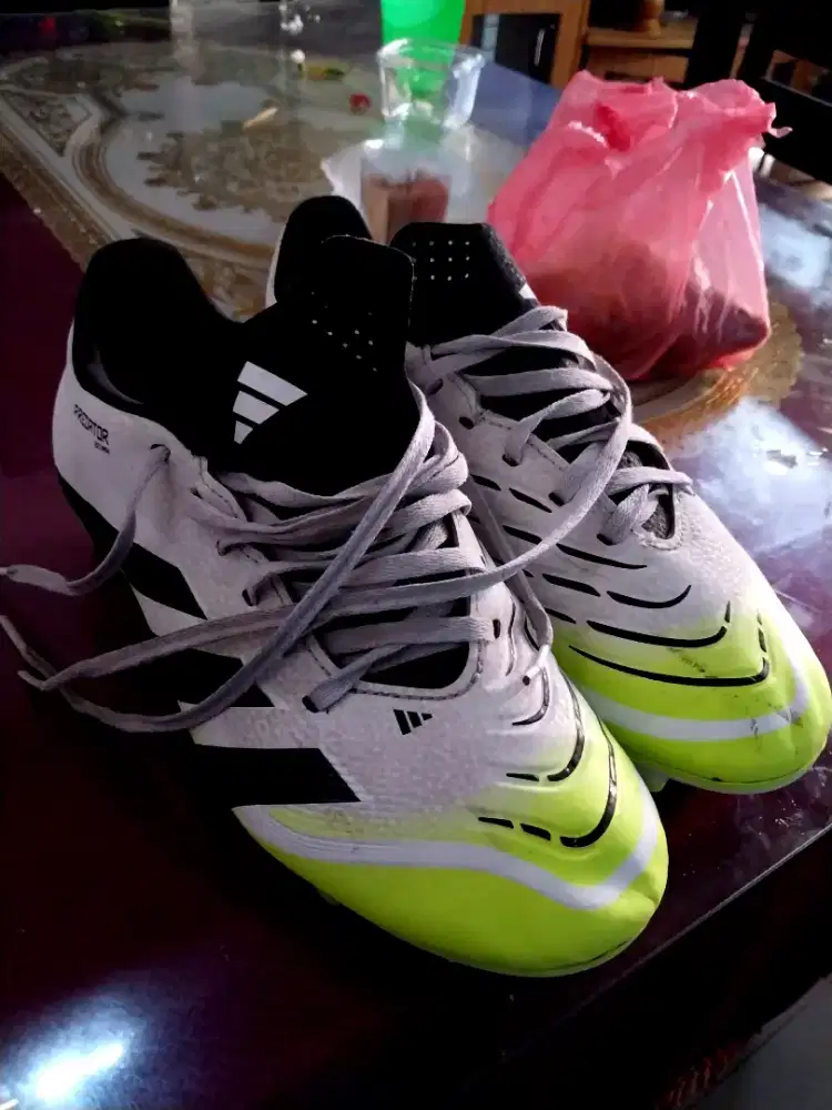 DI JUAL ADIDAS PREDATOR