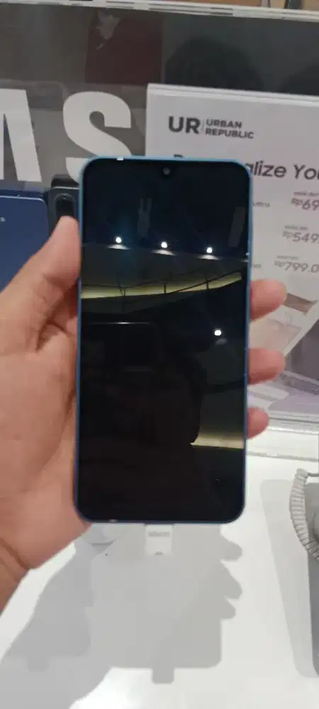 Samsung a17 hanya di home credit cicilan rendah 0.99 persen aja