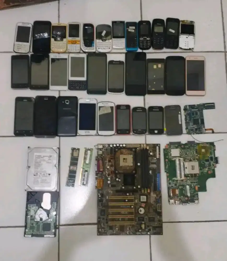 Terima beli barang rusak, hp, laptop,CPU komputer dll