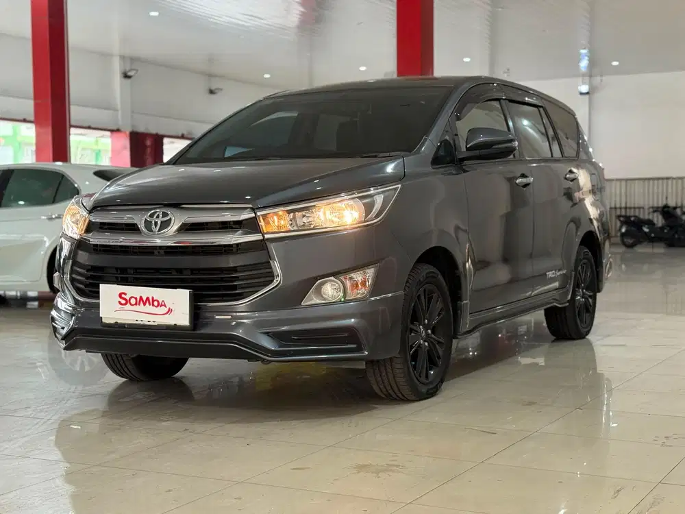 SUPER ISTIMEWA LIMITED !! KM LOW 82RB !! INNOVA REBORN TRD 2.4 AT 2020