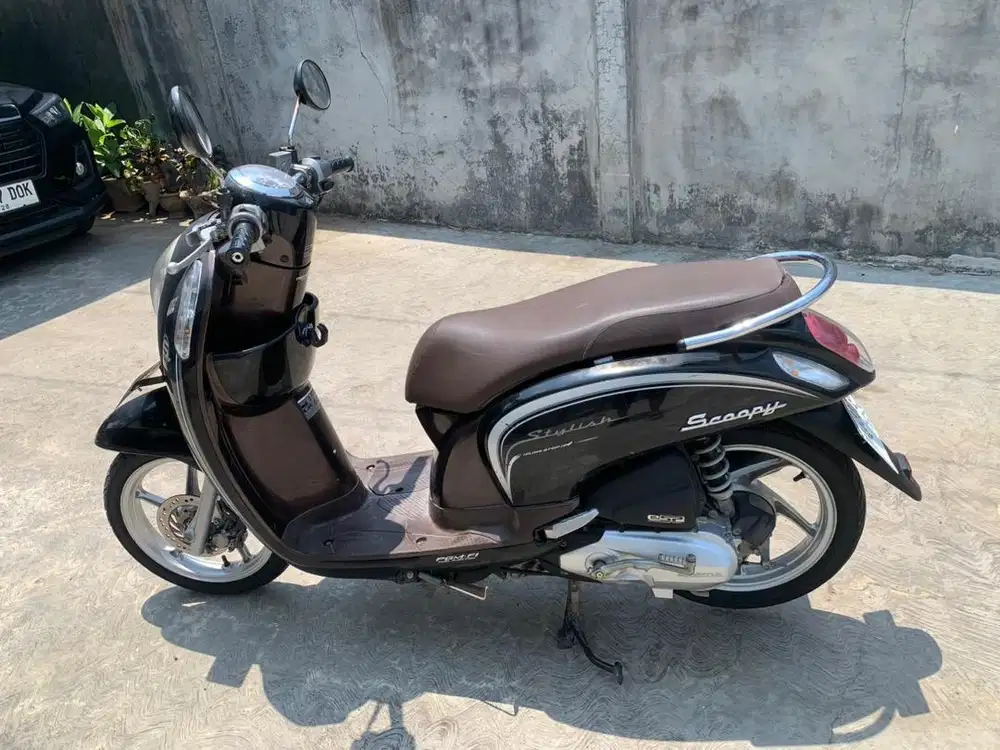 Honda scoopy hitam 2015