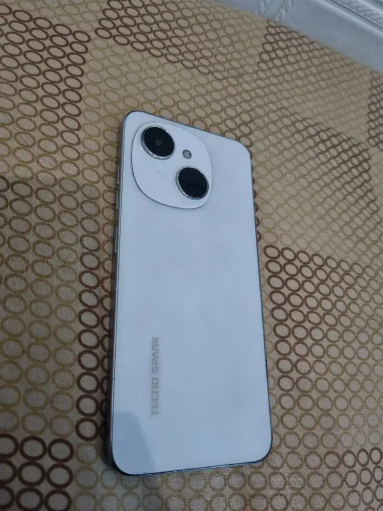 Tecno Spark Go 1