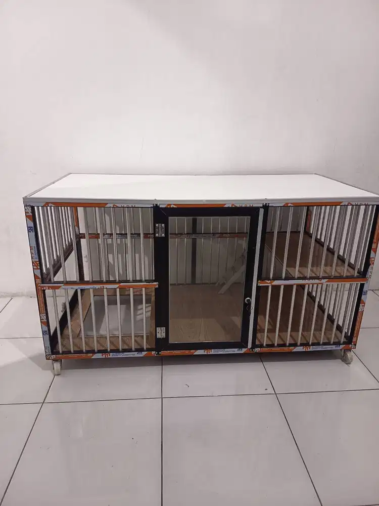 kandang kucing alumunium