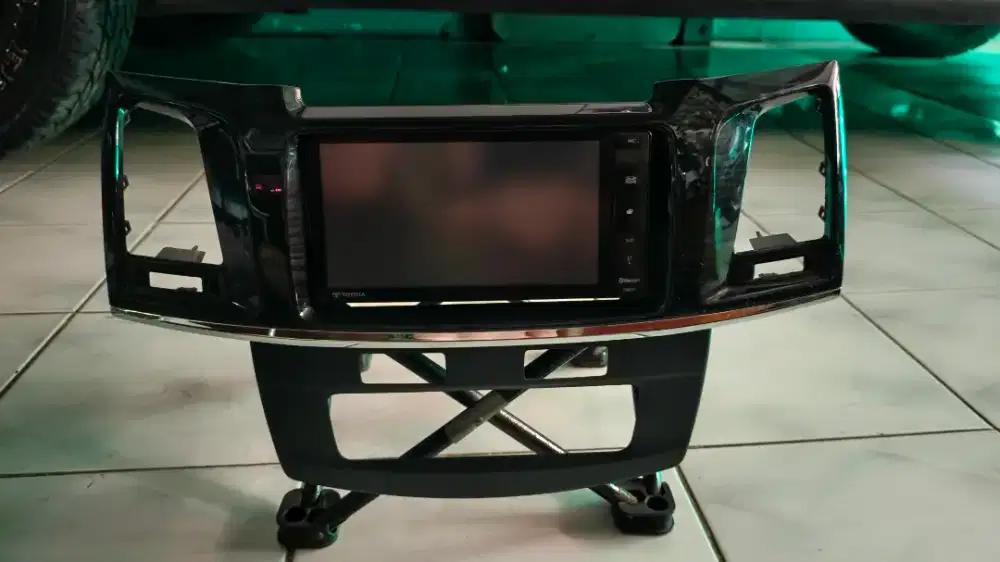 Head unit ori fortuner 2014