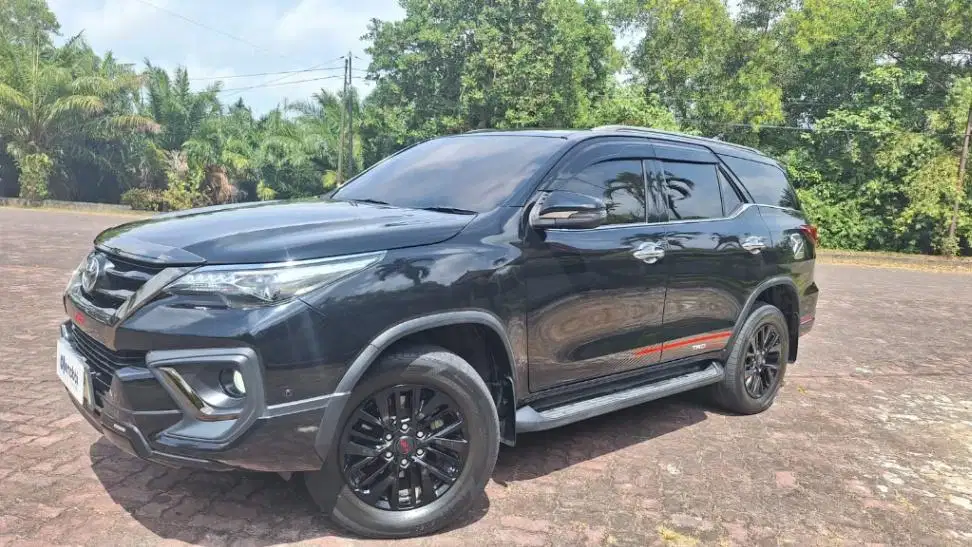 Like New Toyota Fortuner 2.4 VRZ TRD Solar-AT 2020 KTLP