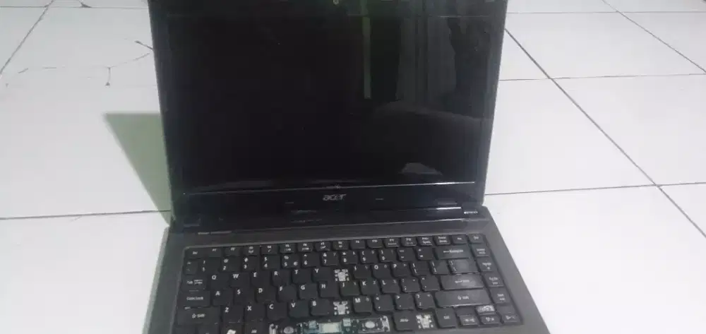 Laptop Acer 4750 series 4/500
