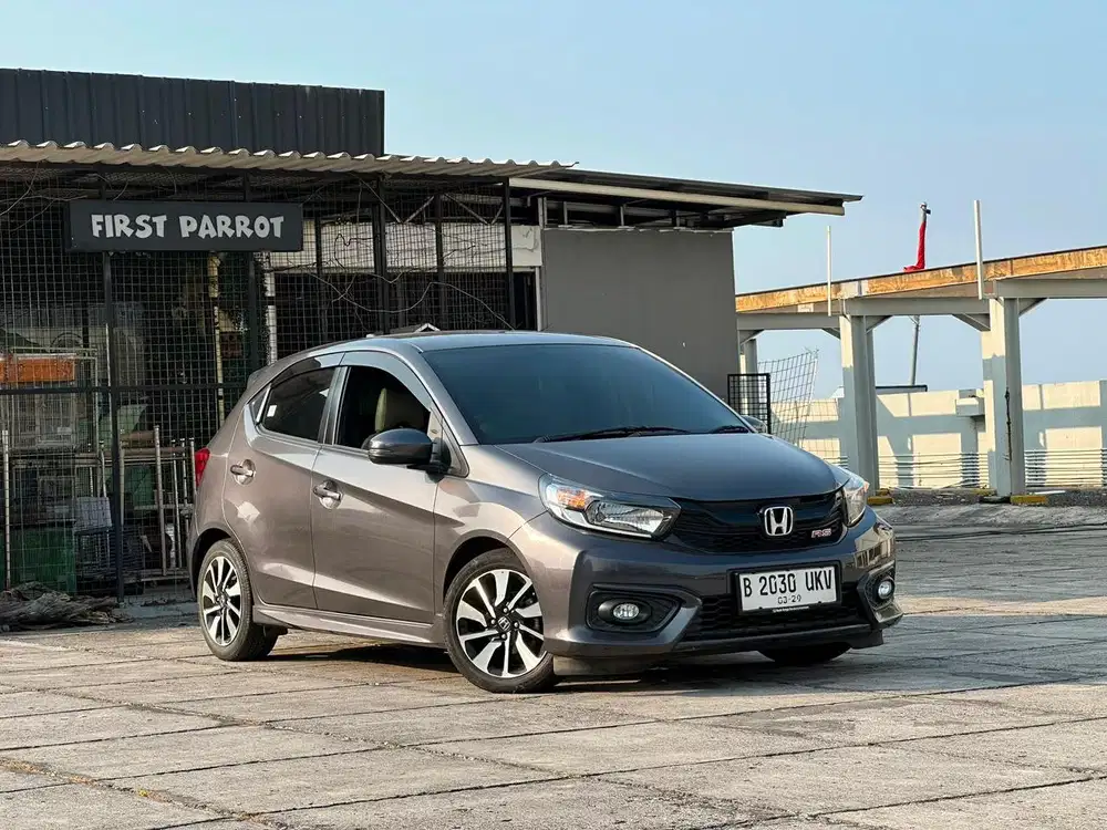 KM 24rb ANTIK !! BRIO RS CVT MATIC 2019 !! DP 10jt SIAPA CEPAT AJA !!
