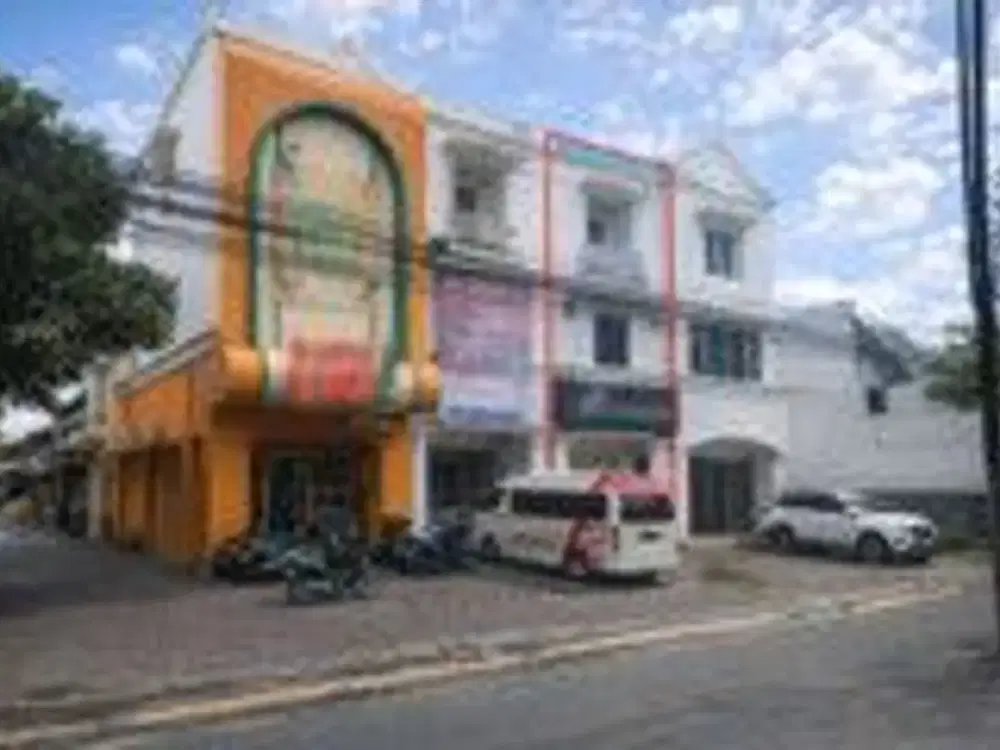 Disewakan Ruko Premium 3 Lantai di Area Bisnis & Kuliner Seturan Raya  Lokasi Strategis.