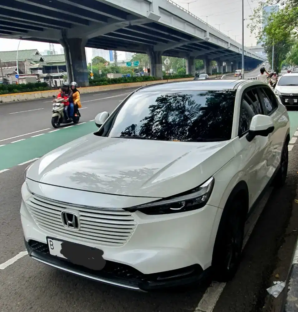 Km  18 ribu!! Honda HRV SE sensing 2023 Atap kaca