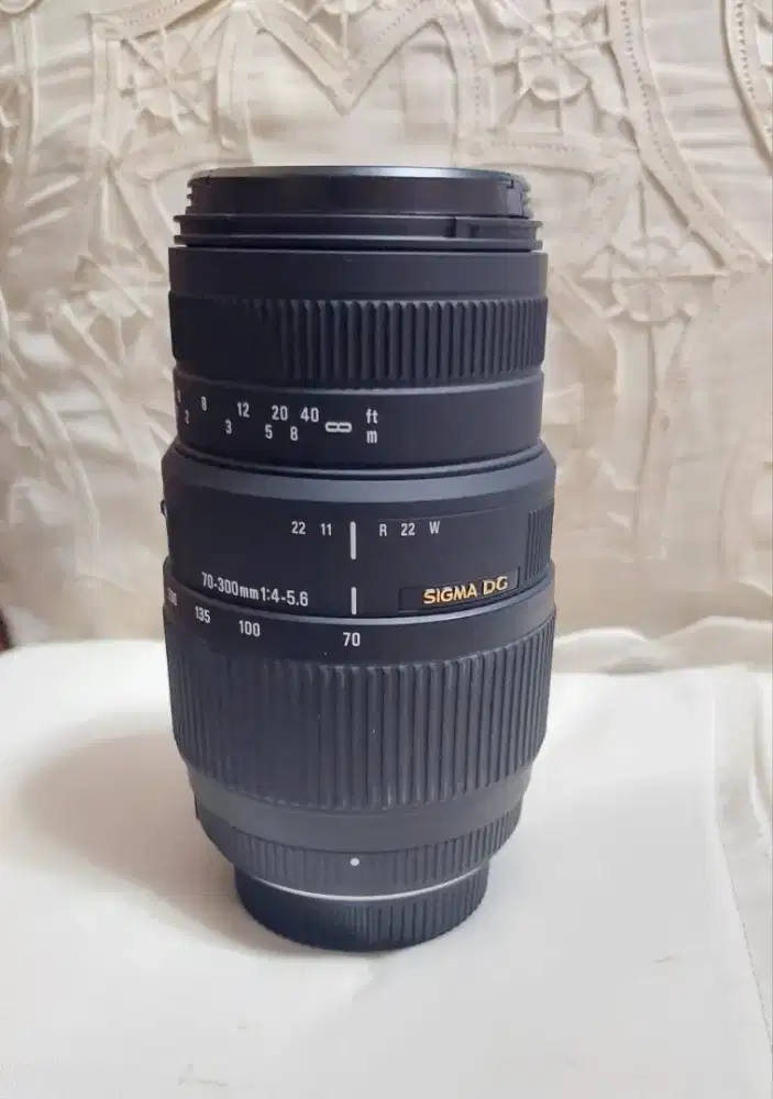 TELE LENS SIGMA DG 70 - 300 mm FOR NIKON