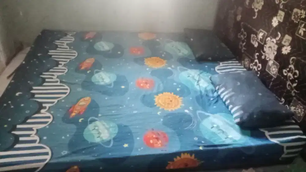Kasur dan divan