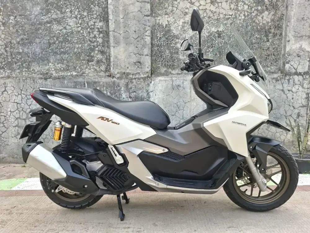 Honda adv 160 Abs km Baru 1600 Perak