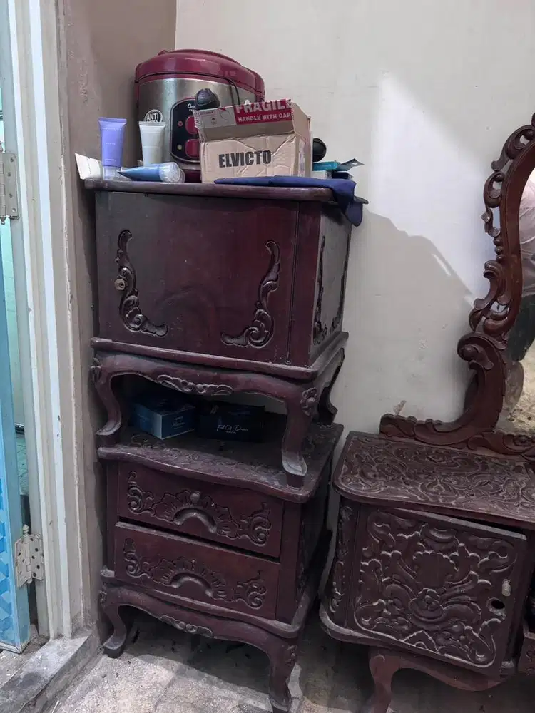 Jual murah Meja rias jati antik asli