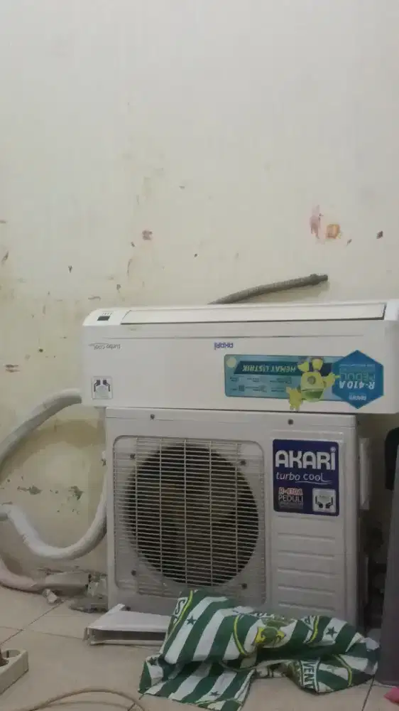 Di jual ac 1pk klo bermeniat hubungi wa aja ya
