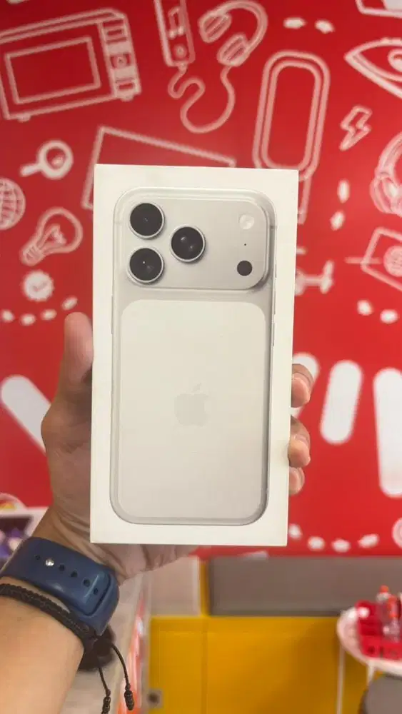 IPHONE 17 PRO 256 SILVER NEW IBOX BISA KREDIT