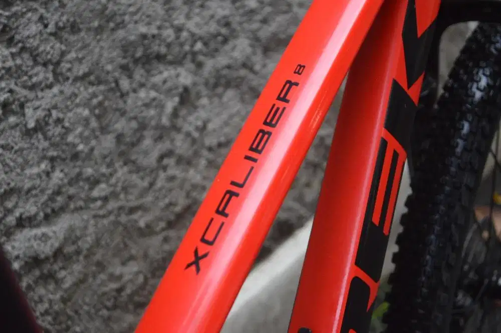 Sepeda MTB Trek XCaliber 8