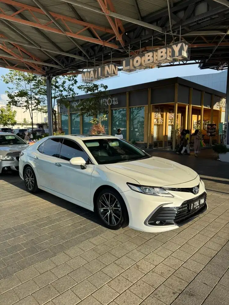 Jual Camry V 2022 Facelift Putih