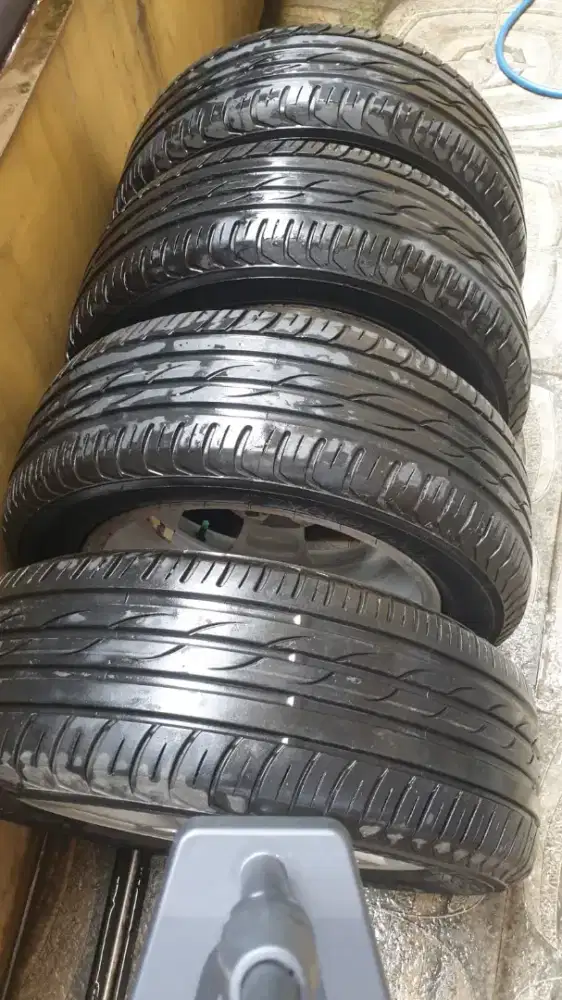 Velek yaris bapao